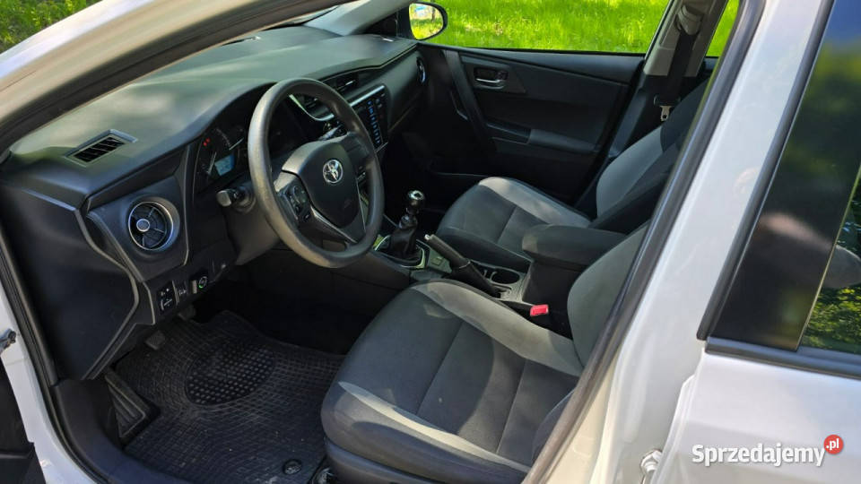 Toyota Auris II 2012 99KM Karczew sprzedam