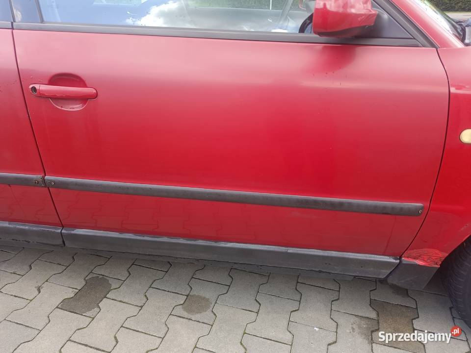 Drzwi Prawy Przód LY3D Passat B5 p8 osobowe śląskie Myszków