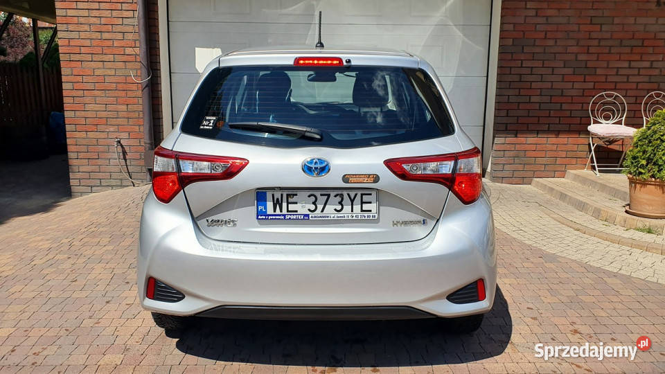 Toyota Yaris Hybrid 100 Premium 2020 REJ lakier metallic Aleksandrów Łódzki