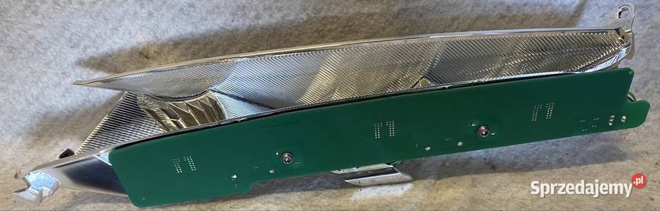 Led lampy prawy przód Nissan Juke I lift Jasienica