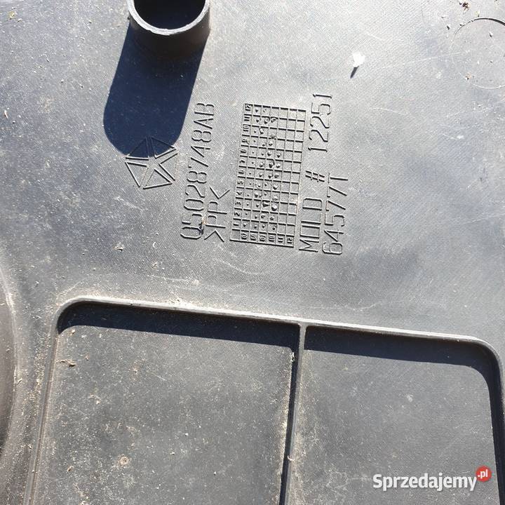 DODGE CHALLENGER OSLONA PLASTIK LEWA PRAWA Łochowice