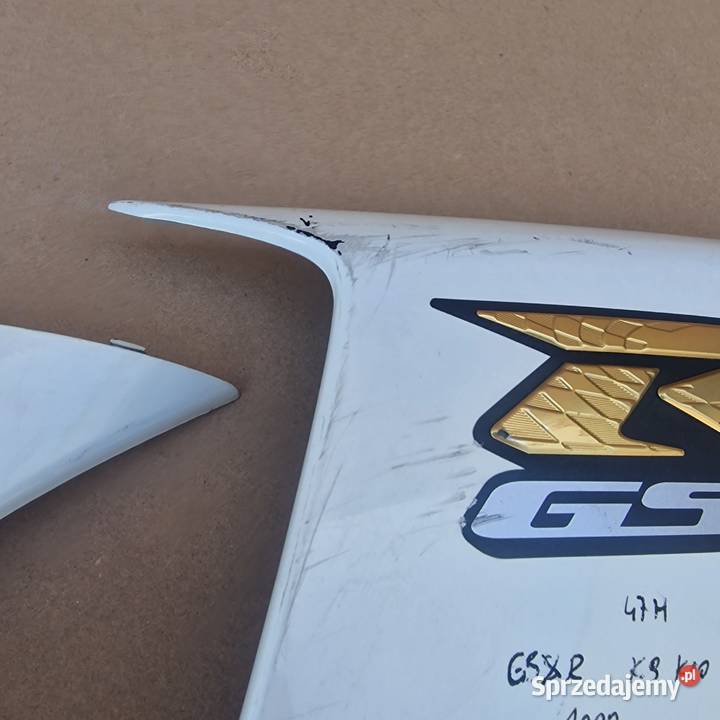 SUZUKI GSXR 1000 K9 BOK BOCZEK OWIEWKA OSŁONA Szyby i owiewki Bieleń