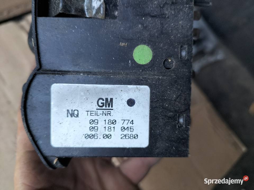 WŁĄCZNIK WYŁĄCZNIK ŚWIATEŁ ASTRA G 09180774 Kamień-Kolonia