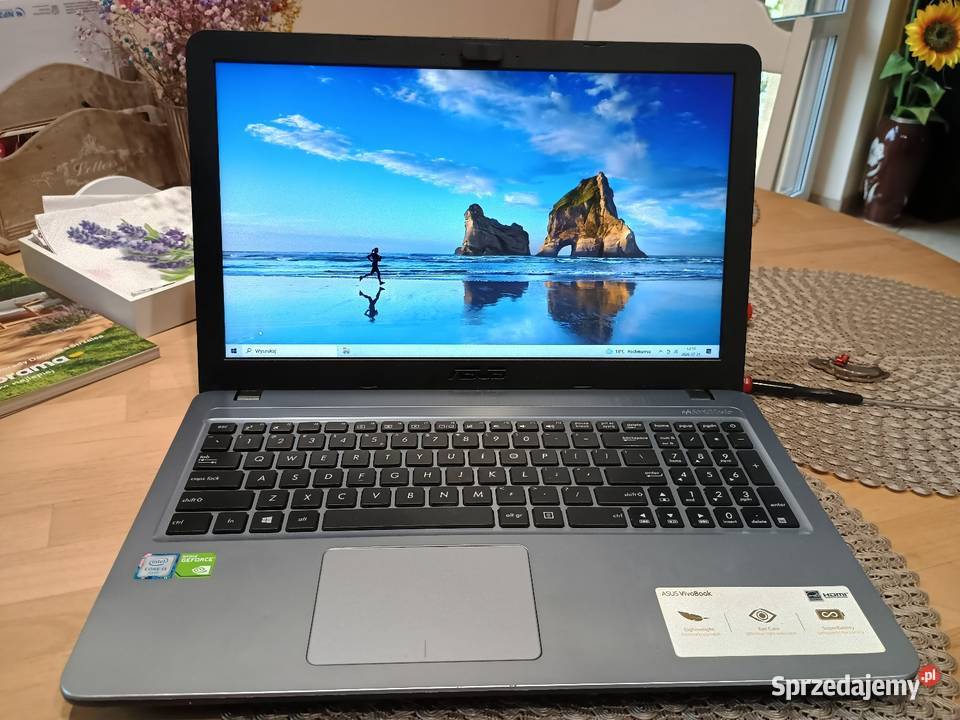 Komputer Asus Wągrowiec
