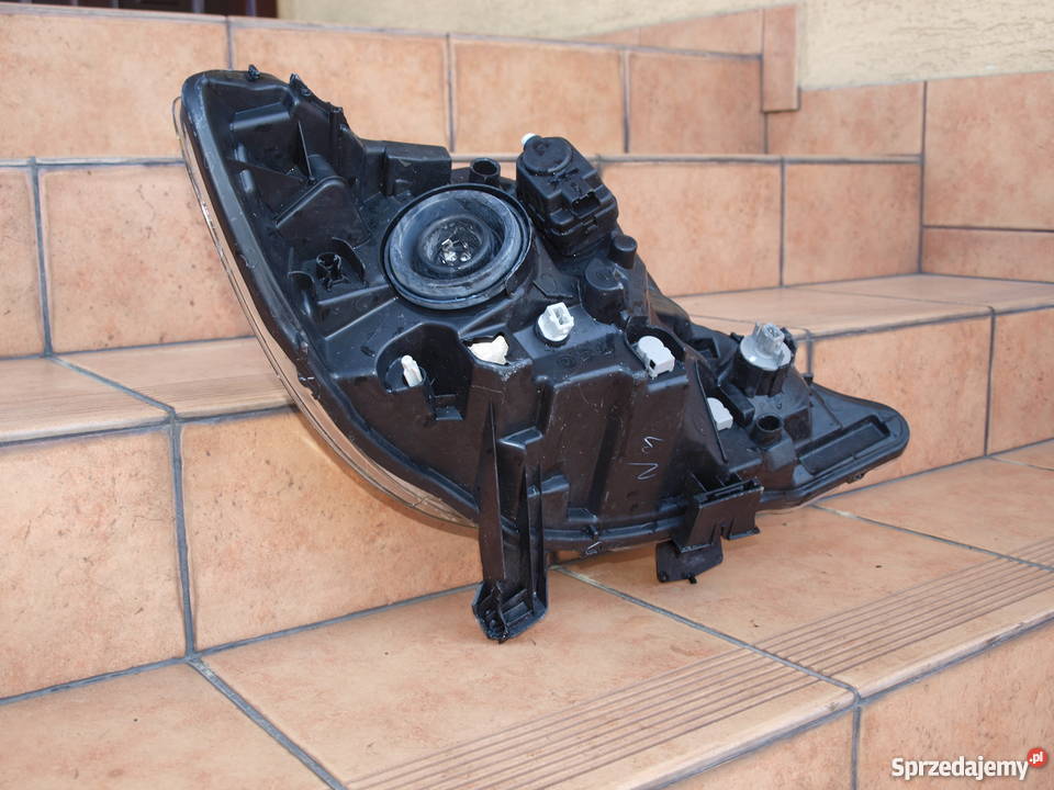 Peugeot 107 lampa lewa 2005 2014r europa sprzedam