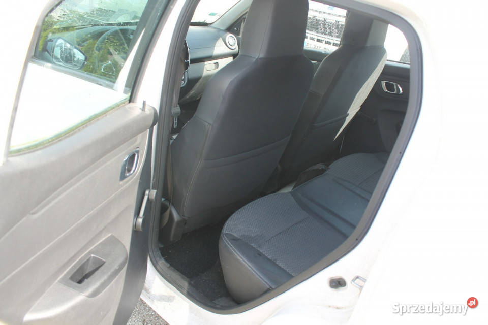 Dacia spring centralny zamek Ostrów Wielkopolski