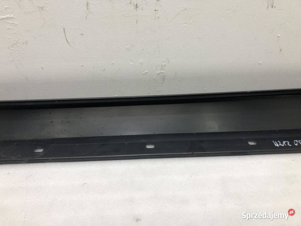 LISTWA PROGOWA PRAWA A2126900240R MERCEDES W212 wielkopolskie