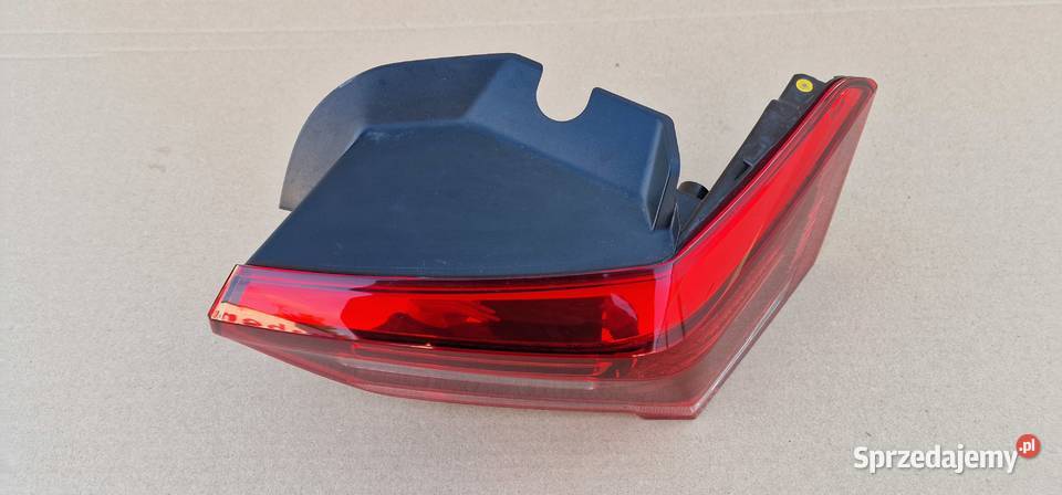 VW ID3 ID3 LAMPA TYŁ TYLNA PRAWA IDEALNA Bieleń sprzedam