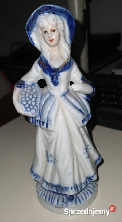 Porcelanowa figurka w stylu Capodimonte Krotoszyn