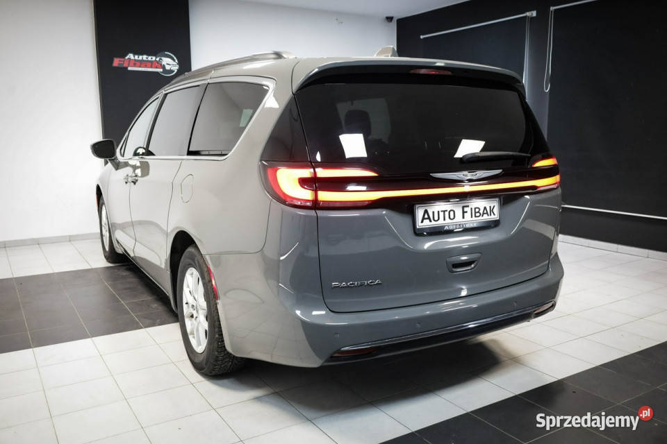Chrysler Pacifica 36 Benzyna7