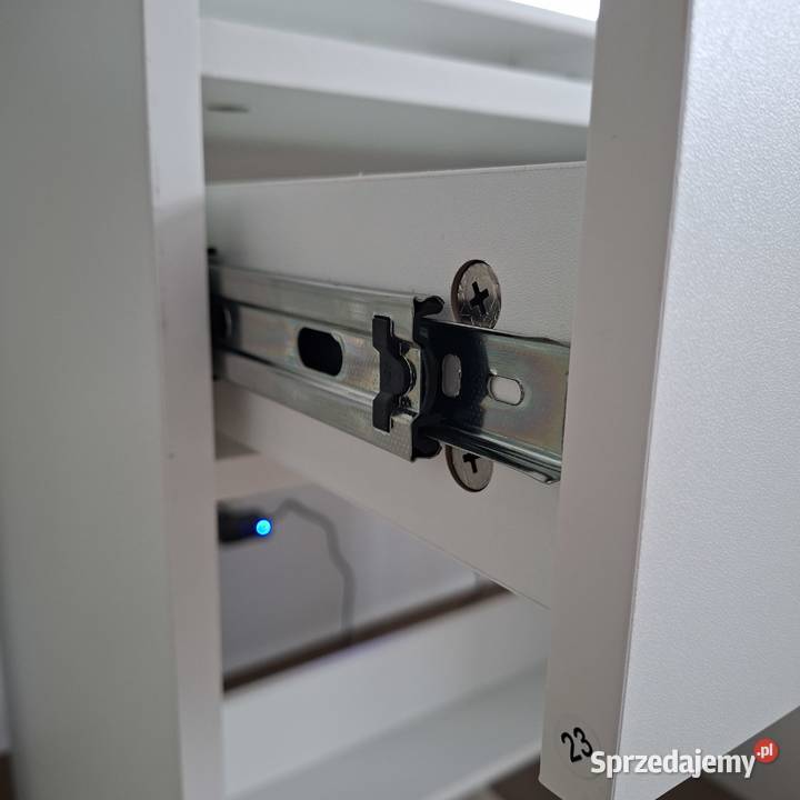 Toaletka kosmetyczna biurko do makijażu nowe