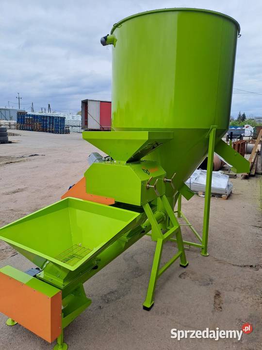 Mieszalnik pasz Twister M015 2000 3kW Zgniatacz Poniatowa