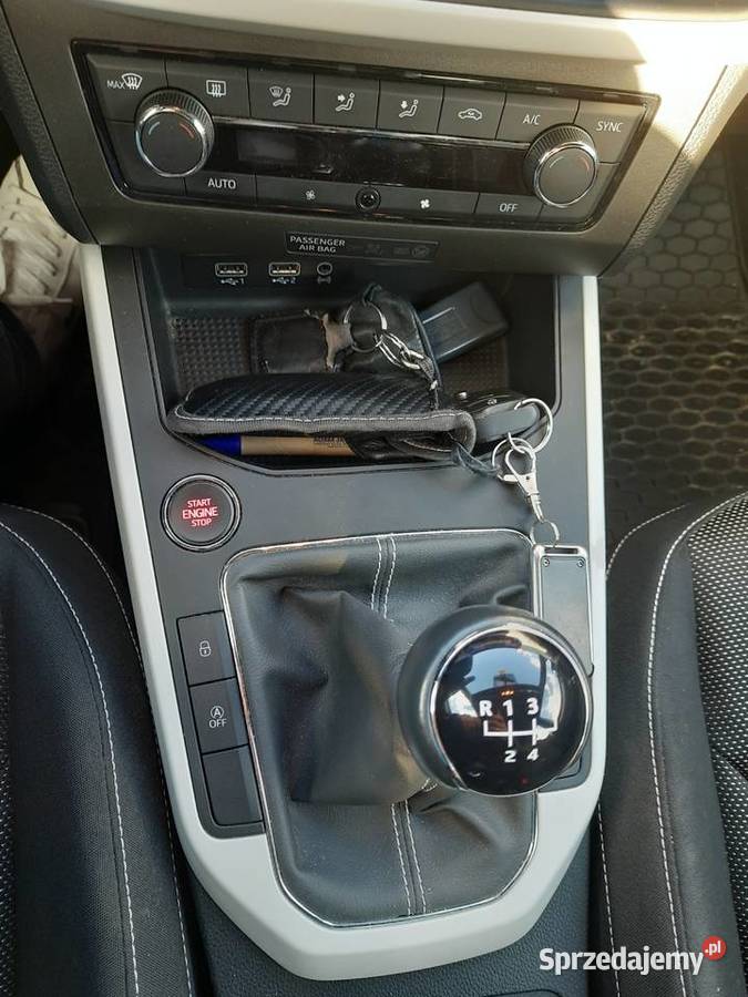 Seat Arona Xcellence 10 TSI 95 salon Polska mały Bystrzyca Kłodzka