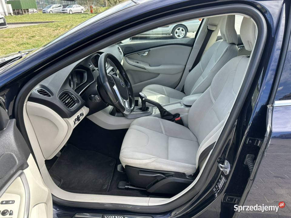 Volvo V40 Mocny silnik kamera nawigacja tempomat aluminiowe felgi Wejherowo