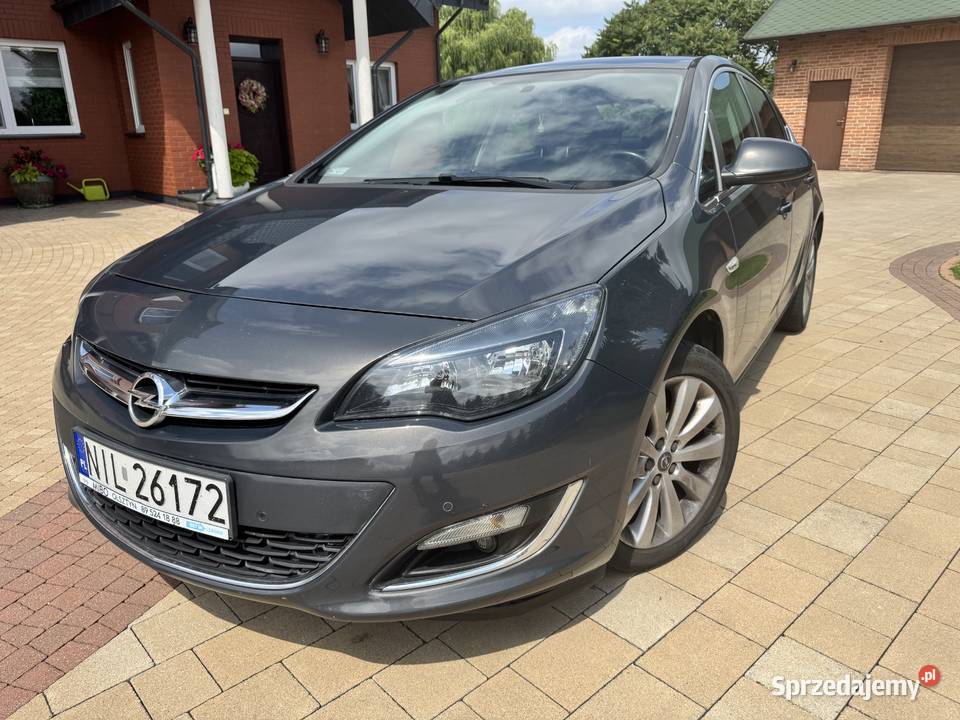 Opel Astra pierwszy właścicielpolski salon światła do jazdy dziennej