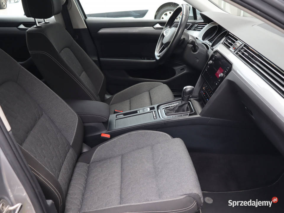 VW Passat 15 TSI podgrzewane fotele Katowice sprzedam
