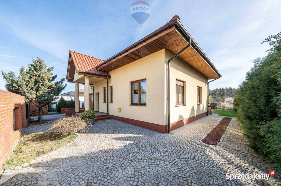 Przytulny i funkcjonalny dom w Kiekrzu sprzedam