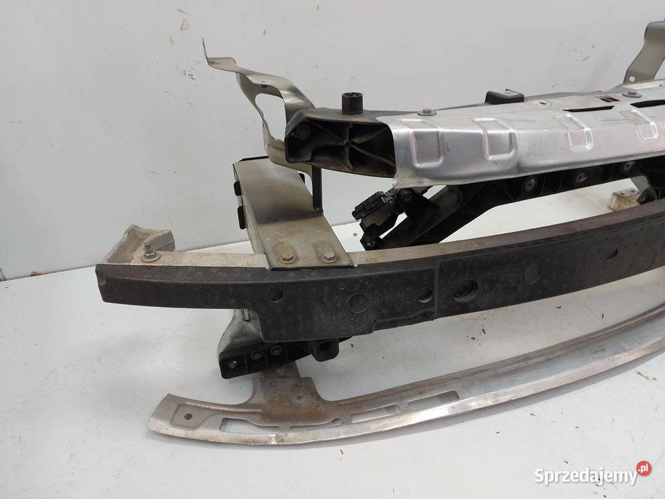 TESLA MODEL Y 2022r CHŁODNICE PAS PRZEDNI osobowe