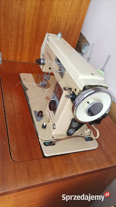 zabytkowa polska maszyna do szycia marki Łucznik Gliwice sprzedam