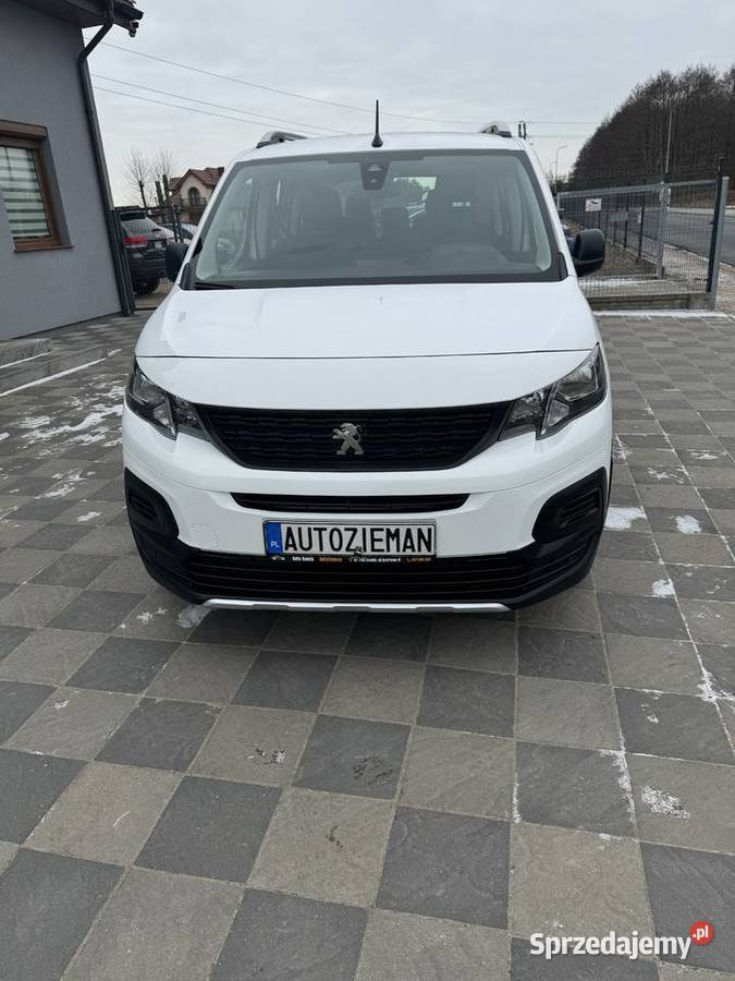 Peugeot Rifter 7 osób2019poj 12 benzynaprzebieg Ciechocinek