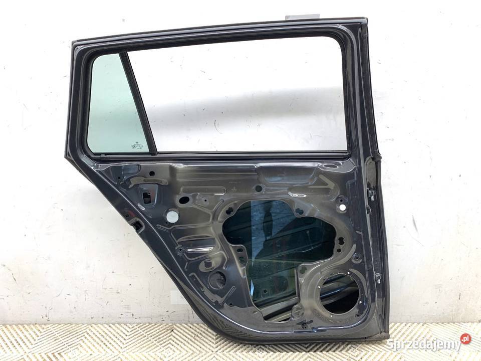 DRZWI LEWY TYŁ VW GOLF VIII Kombi Uranograu