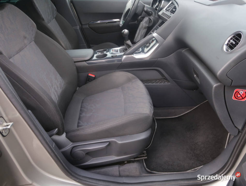 Peugeot 3008 16 VTi światła przeciwmgielne 3008 Lublin