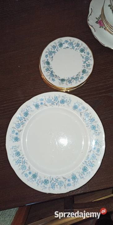 Talerzyk deserowy
Colclough Made in England F 77 Gdańsk sprzedam