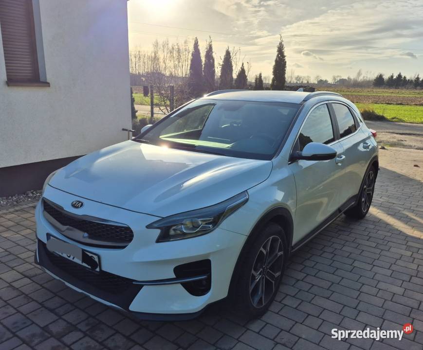 sprzedam KIA XCEED rocznik 2021 wersja L Golina