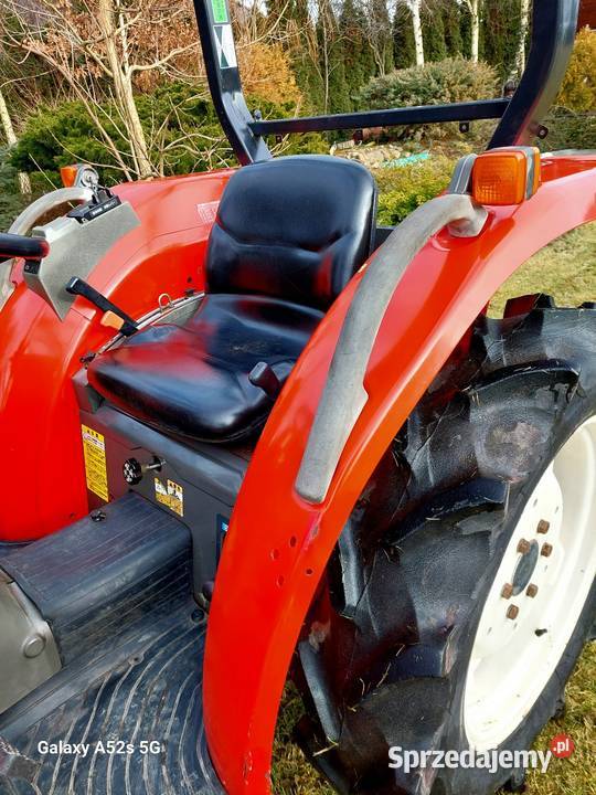 Traktorek Japoński Yanmar 24 4x4 Wspomaganie Góra