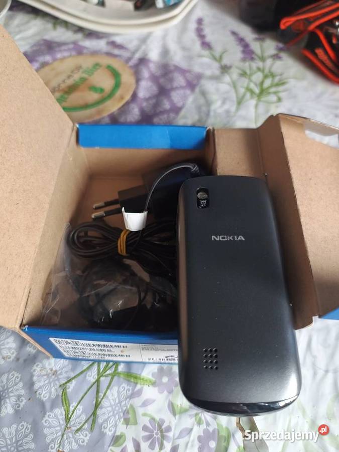 Nokia Asha 300 Touch and Type Nokia Legnica
