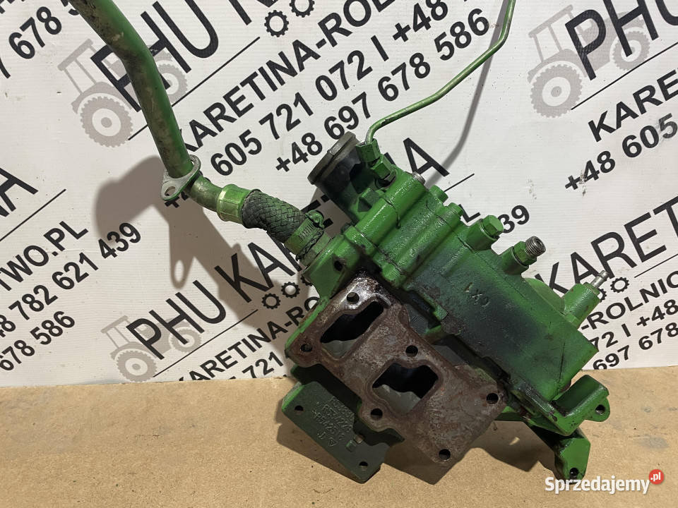 John Deere obudowa termostatu RE563647 RE541921 Jastrzębniki