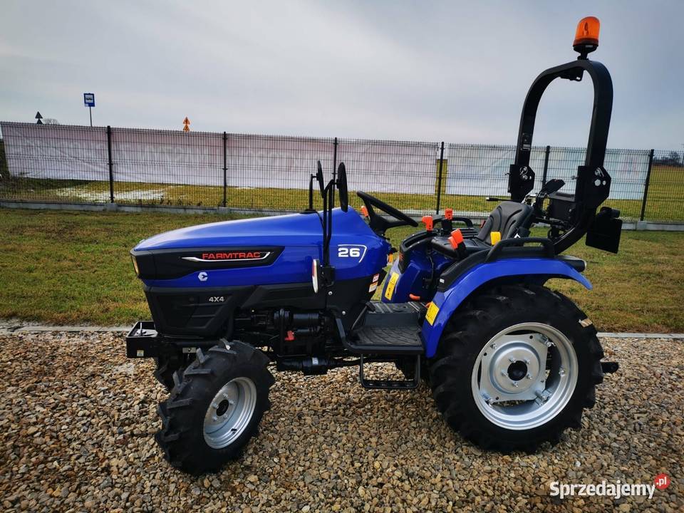 Ciągniczek komunalny FARMTRAC 26 4x4 nowy 25 Farmtrac Łódź