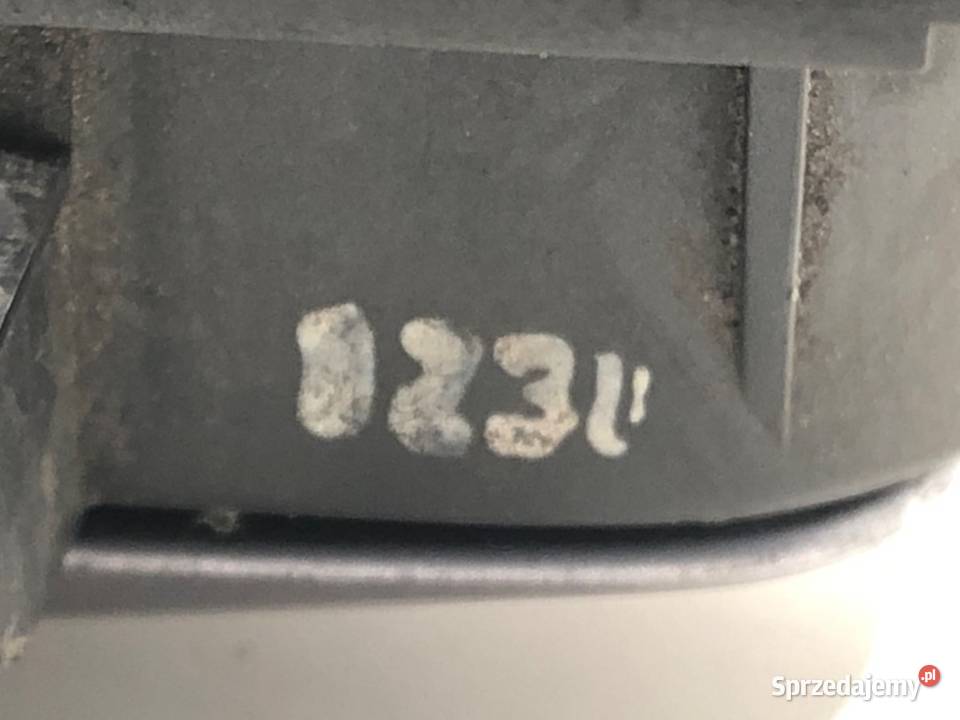 KLAMKA ZEWNĘTRZNA PRAWY TYŁ AUDI A6 C6 Kombi sprzedam