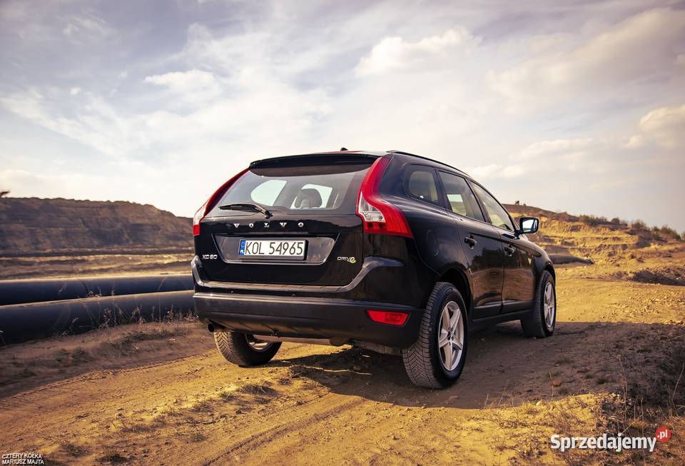 VOLVO XC60 BEZWYPADKOWY DOINWESTOWANY sprowadzony Olkusz