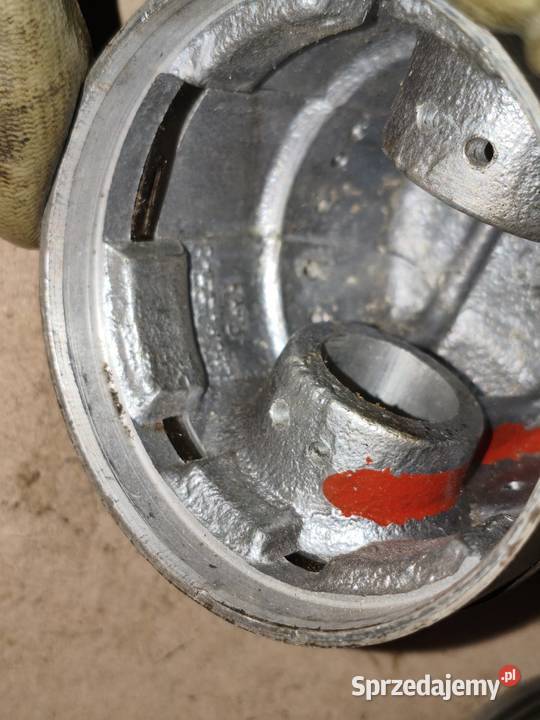 Oryginalne nowe tłoki 7816 z pierścieniami Tłoki wielkopolskie