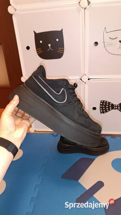 Stylowe czarne sneakersy z miękkiego zamszu 3925 Kraków