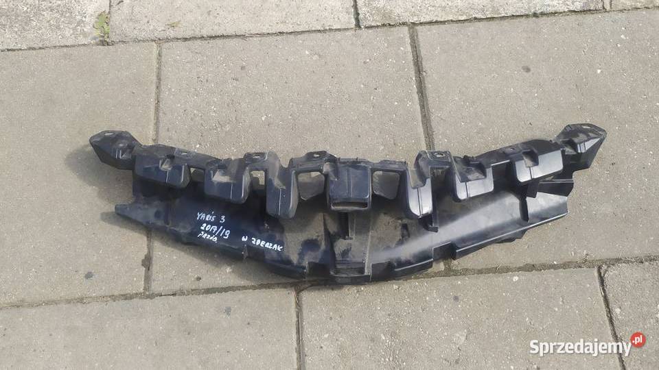 Toyota Yaris 3 2017 grill osłona wzmocnienie