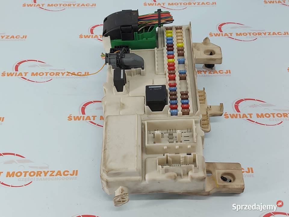 VOLVO C30 20 B 12r skrzynka bezpieczników Skrzynki bezpieczników Skrzynki bezpieczników Kielce