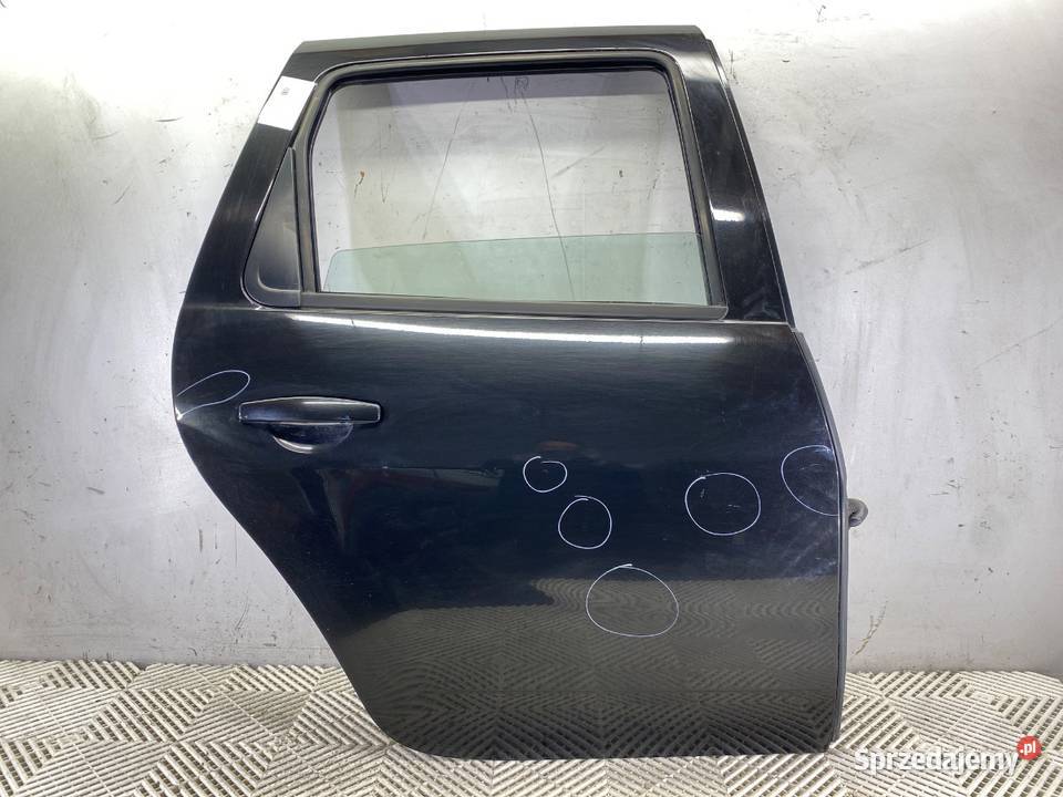 DRZWI PRAWY TYŁ DACIA DUSTER Hatchback 1018 Drzwi