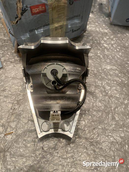Piaggio FLY Lampa Tył Tylna Nowa N480 Poznań
