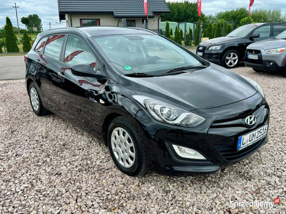 Hyundai i30 i30 16 crdi 1 WłOryginalny Lakier i Kombi Szerominek sprzedam