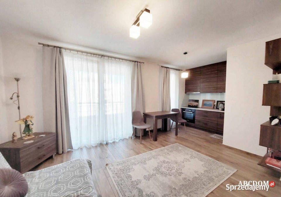 Czyżyny mieszkaniez balkonem meble w Kraków