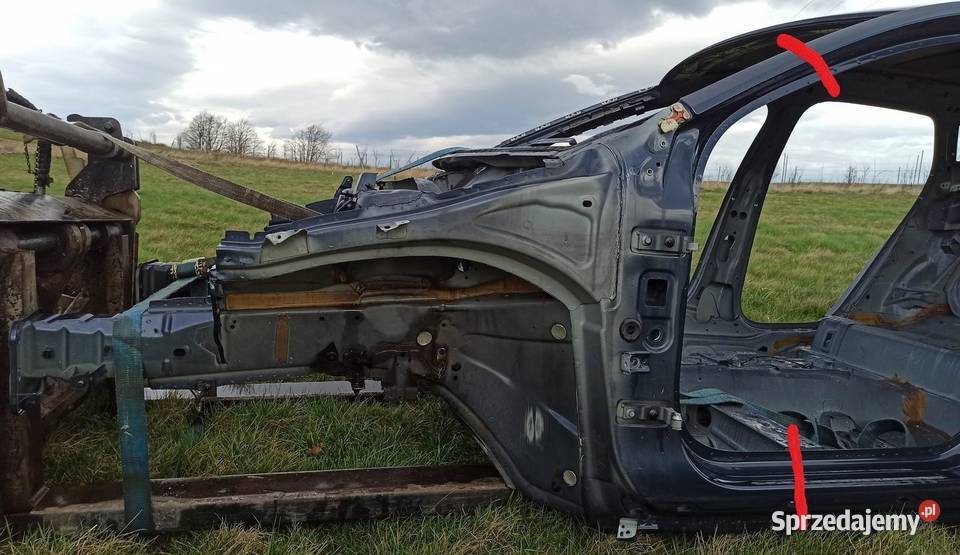 VOLVO V40 ĆWIARTKA PODŁUŻNICA LEWY PRZÓD 498 osobowe sprzedam