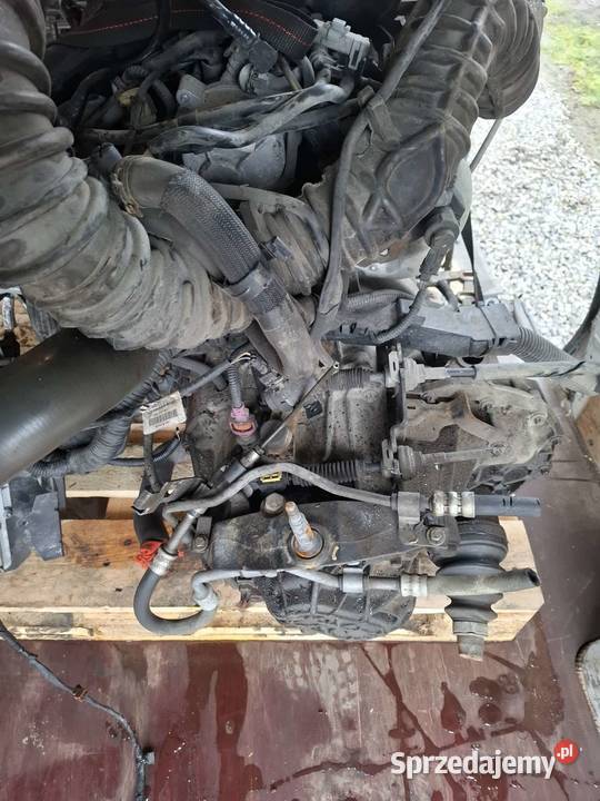 Sprzedam silnik opel vivaro 20 M9R Narol