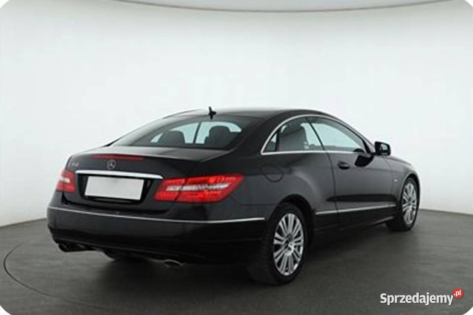 Sprzedam Mercedesa klasy E Coup z 2011 roku automatyczna Gniezno