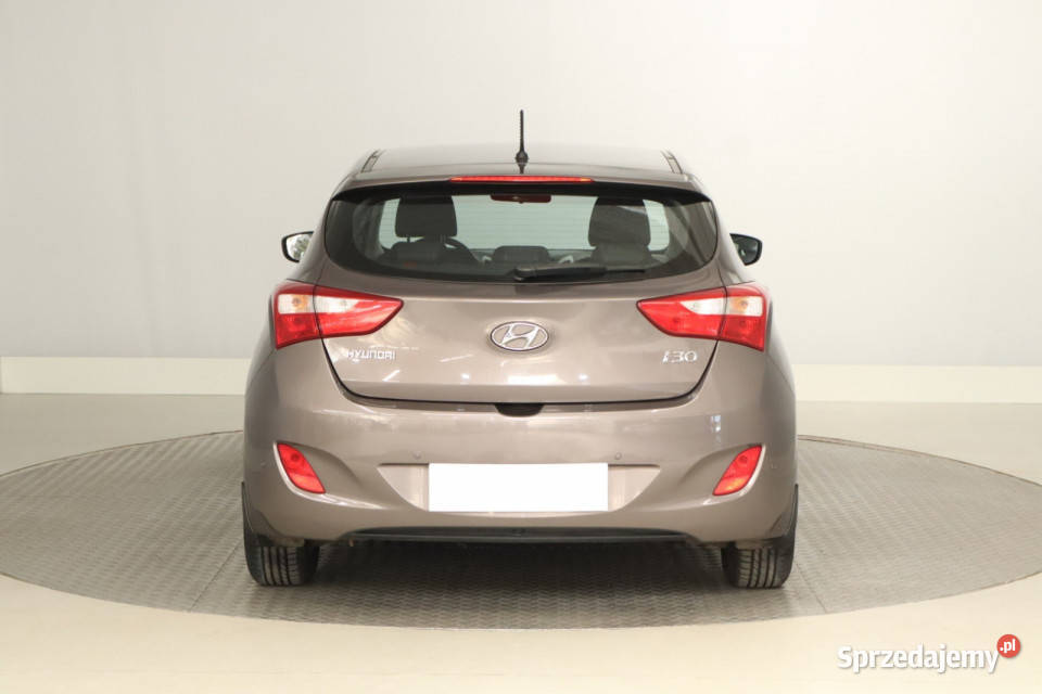 Hyundai i30 14 CVVT nieuszkodzony