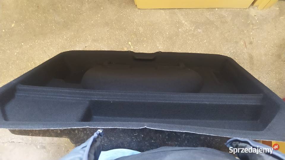 Półka dolna podłoga wnęka Volvo XC60