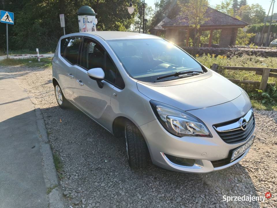 Meriva salon fabryczna LPG 64 przesuwane tylne Warszawa