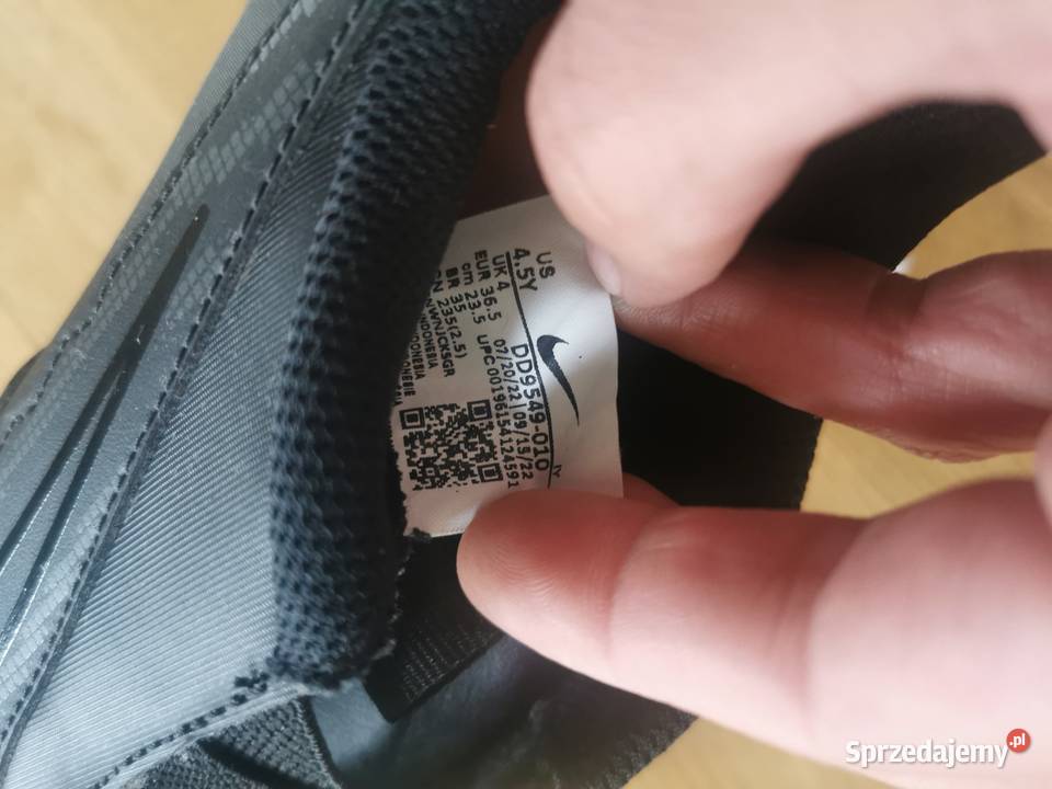 Buty piłkarskie Rzezawa sprzedam