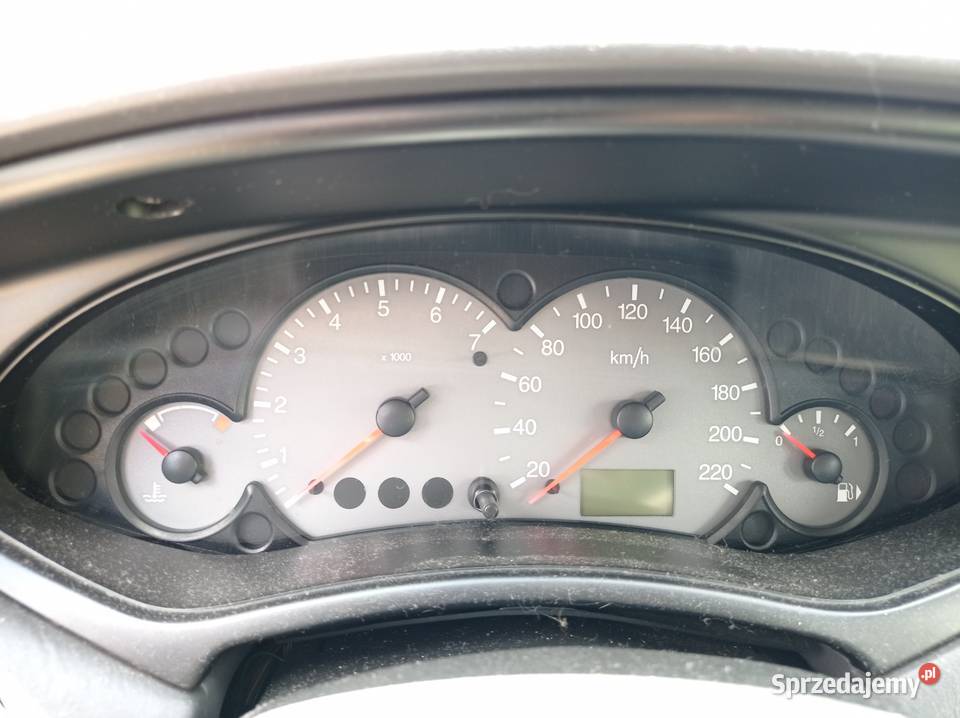 Ford Focus 16 16V Kombi 74 kW 1999 r dawca Szklarka Myślniewska